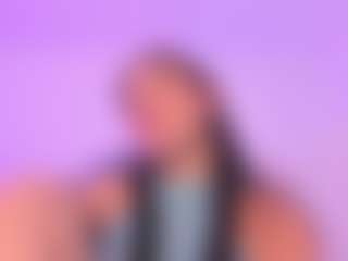 Live cam show with brenda-becker - Public on AdultVida.com