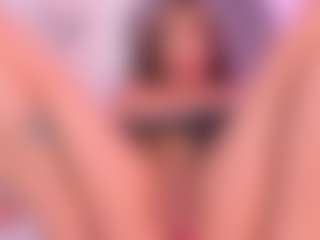 Live cam show with brenda-becker - Asian Public on AdultVida.com