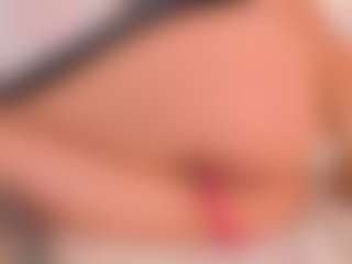 Live cam show with brenda-becker - Striptease on madthumbs