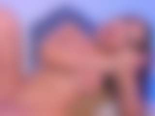 Live cam show with brenda-becker - Oil on Camming Site