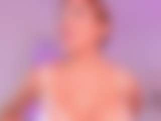 Live cam show with brenda-becker - Petite on Fit Hotties