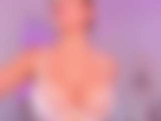 Live cam show with brenda-becker - Petite on hotwifechat.live