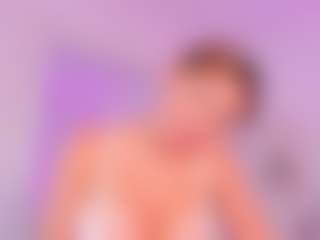 Live cam show with brenda-becker - Petite on Camsoda.co