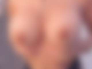 Live cam show with brenda-becker - Facial on Camsoda