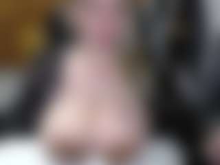 Live cam show with imthinkaboutu - Green Eyes on boobsie.com