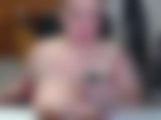 imthinkaboutu MILF webcam performer live streaming