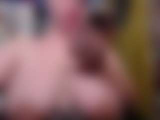 Live cam show with imthinkaboutu - Green Eyes on StripNow