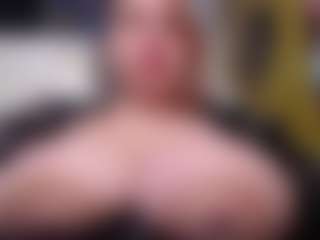 Live cam show with imthinkaboutu - Green Eyes on slutload
