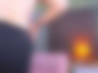 Live cam show with jaadee1 - Blonde Hair MILF on Gym Cam Girls