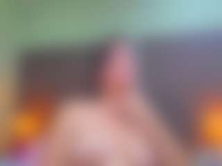 jaadee1 MILF webcam performer live streaming