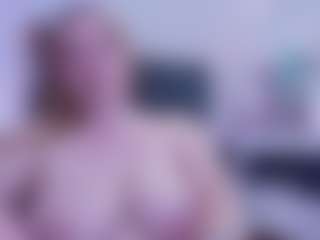 Live cam show with Yummy_Girl - Tease Red Hair on UwU Esports