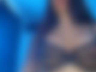 Live cam show with Assya - Camel Toe on madthumbs