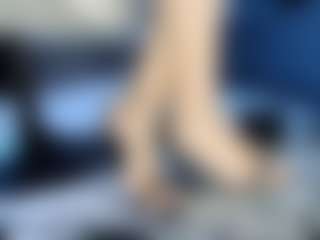Live cam show with Assya - Bikini on CamSextacy