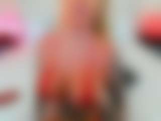 Live cam show with BabieLynn - HD Big Tits on intimatelivegirls.com
