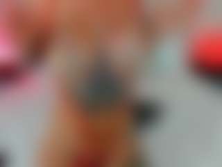 Live cam show with BabieLynn - Shaved Pussy Big Tits on livesexfox.com