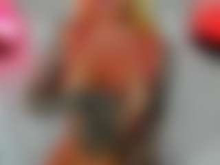 Live cam show with BabieLynn - Spank on CamwithHer