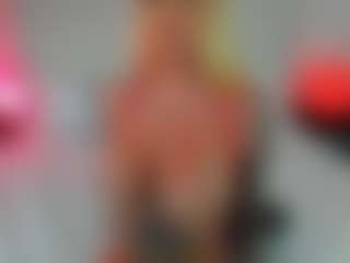Live cam show with BabieLynn - Bedroom on infinitiblacc.com