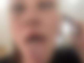 Iamwhitneyoc's Live Sex Cam Show