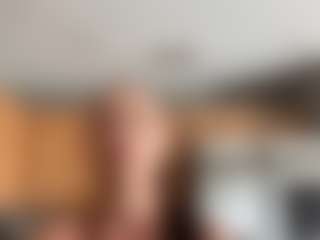 Live cam show with Iamwhitneyoc - Granny on Instabang