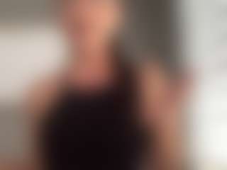 Live cam show with Iamwhitneyoc - Brown Hair on TastyBlacksLive