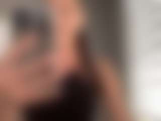 Live cam show with Iamwhitneyoc - Brown Hair on PervPlay.com
