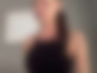 Live cam show with Iamwhitneyoc - Brown Hair on Fit Hotties