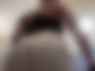 Live cam show with Iamwhitneyoc - Blue Eyes on fuklive.com