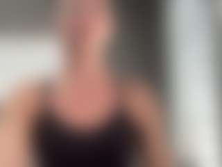 Iamwhitneyoc's Live Sex Cam Show