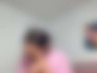 Live cam show with Iamwhitneyoc - Ass Bouncing on CamwithHer