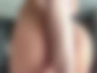 Iamwhitneyoc's Live Sex Cam Show