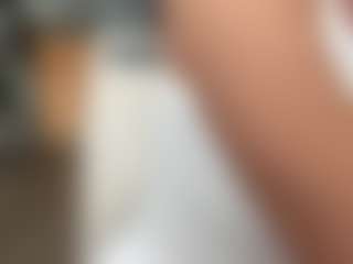 Iamwhitneyoc's Live Sex Cam Show