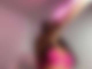 Live cam show with Iamwhitneyoc - Blue Eyes on madthumbs