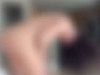 Iamwhitneyoc's Live Sex Cam Show