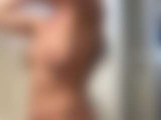 Iamwhitneyoc's Live Sex Cam Show