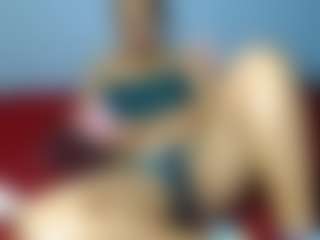 Live cam show with MissMimmi69 - Average on SinfulBabes