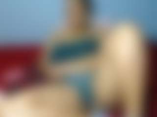 Live cam show with MissMimmi69 - Average on CamwithHer