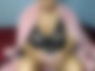 Live cam show with MissMimmi69 - Average on Camsoda