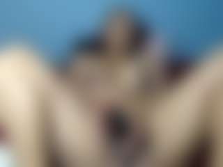Live cam show with MissMimmi69 - Average on TastyBlacksLive