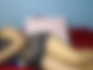 Live cam show with MissMimmi69 - Brown Hair on Camming Site