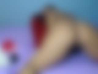 Live cam show with MissMimmi69 - Sexwebcam on Gym Cam Girls