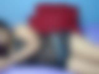 Live cam show with MissMimmi69 - Average on Camming Site