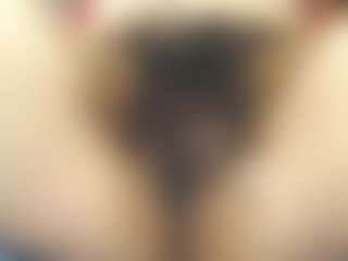 Live cam show with leahbella21 - Thong on TottyGirls