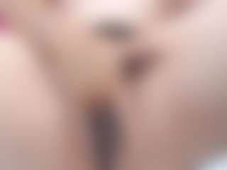 Live cam show with leahbella21 - Double Penetration on livesuperchat.net