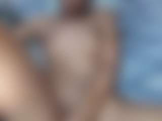 Live cam show with Luckgive - Mobile on sexylive.show