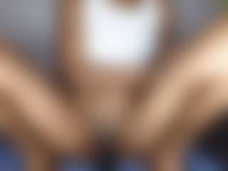 Live cam show with Luckgive - Mobile on ObeyMaria