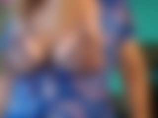 Live cam show with zafiro-56 - Granny on Camsoda