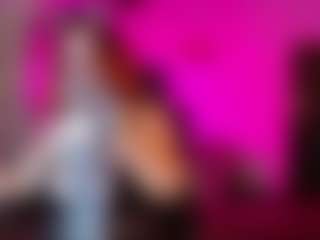 zafiro-56 MILF webcam performer live streaming