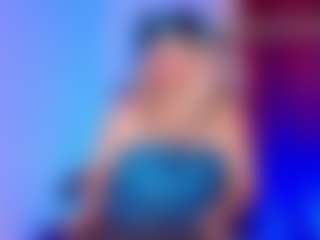 Live cam show with zafiro-56 - Granny on Lustler