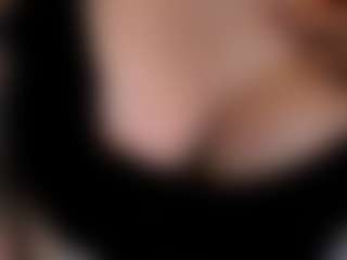 Live cam show with sweetxDenise - Stockings on AdultVida.com