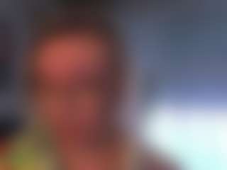 Live cam show with VanessaSoft - Glasses on Lustler